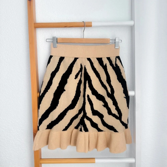 Free People Jen's Pirate Booty Mini Knit Skirt Siberian Trumpet Animal Tiger XS - Picture 4 of 9